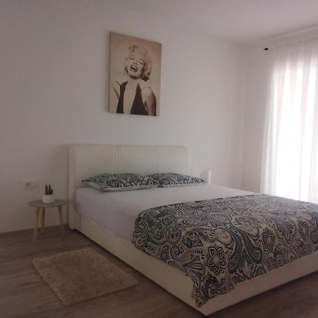 Apartmani Biba Novi Vinodolski Exterior foto